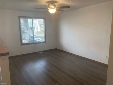 Main picture of 839 Dickinson Ave
