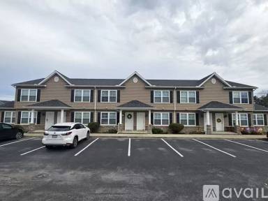 Main picture of 34 Circuit St