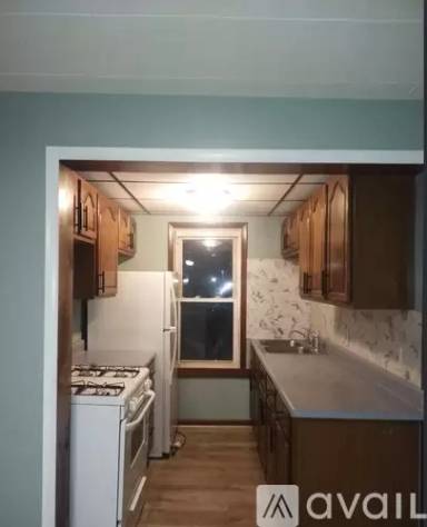 Main picture of 444 Stone St
