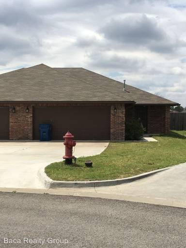 Main picture of 700 NE 21st Ter