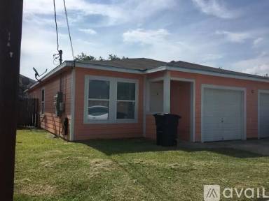 Main picture of 1210 Chaparral St
