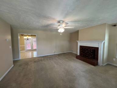 Main picture of 522 Breslin Ave