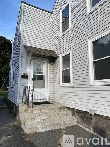 Main picture of 233 Water St