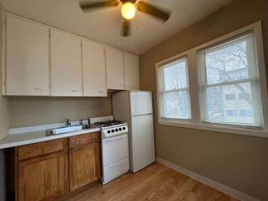 Main picture of 468 Herschel St