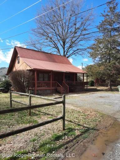 Main picture of 1756 Birdtown Rd