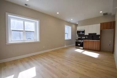 Main picture of 1030 N 48th St