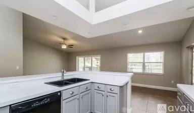 Main picture of 9033 Flagstick Ln
