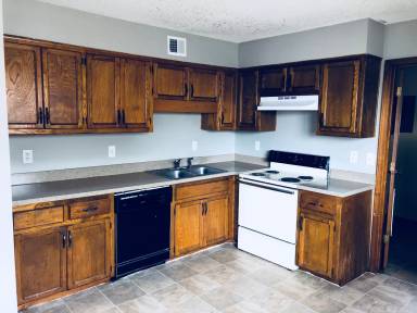 Main picture of 13875 E 35th Street Ct S