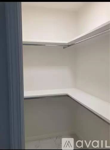 Main picture of 1505 W Elizabeth St