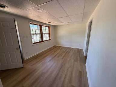 Main picture of 1055 Rives Rd