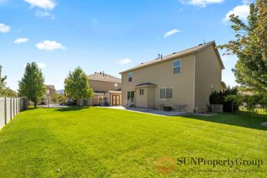 Main picture of 523 S 2970 W