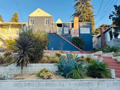 Main picture of 3660 Calafia Ave