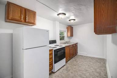 Main picture of 147 Isbell St