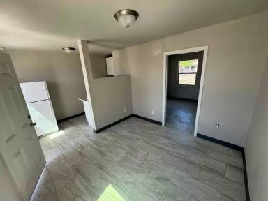 Main picture of 313 W 44th St