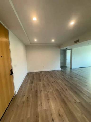 Main picture of 5923 Laurel Canyon Blvd