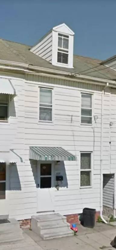 Main picture of 610 Vander Ave