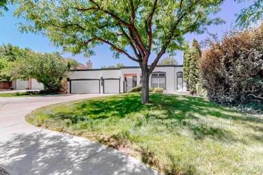 Main picture of 11112 Desert Classic Ln NE