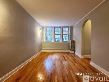 Main picture of 540-48 W Surf St