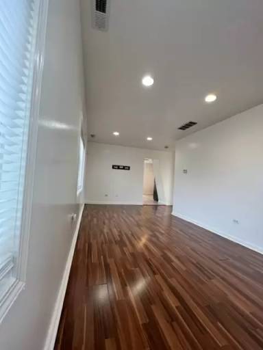 Main picture of 8513 S Sangamon St