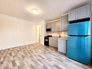 Main picture of 322 61st St