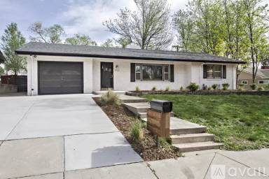 Main picture of 1012 Mercury Dr