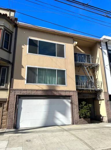 Main picture of 349 2nd Ave
