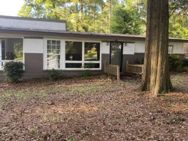 Main picture of 4459 Bermuda St