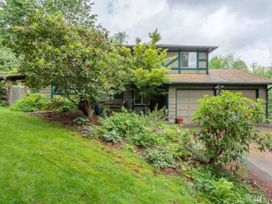 Main picture of 11919 12th St SE