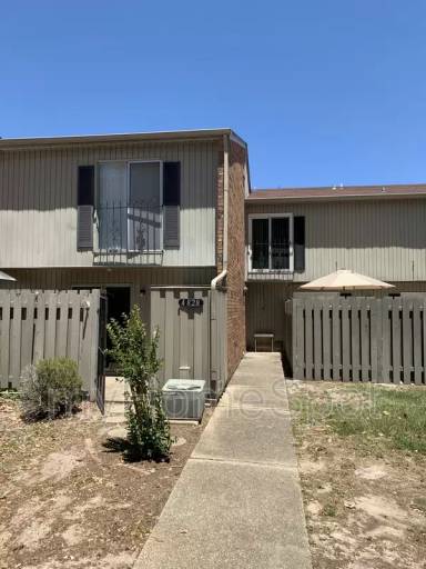 Main picture of 4828 Huron Dr