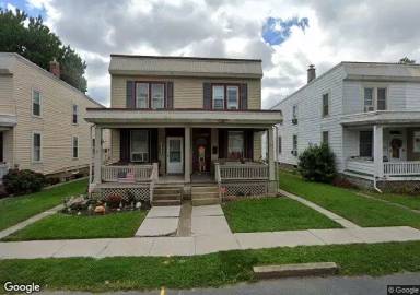 Main picture of 2723 Banks St
