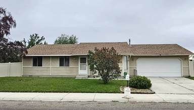 Main picture of 2282 NW 11th Ave