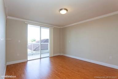Main picture of 2400 SW 27th Ave