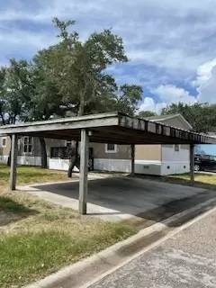Main picture of 1800 N Live Oak St