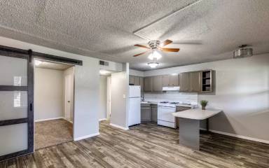 Main picture of Heston Pointe