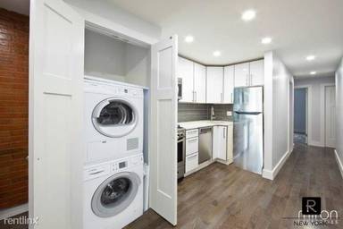 Main picture of 215 Avenue B