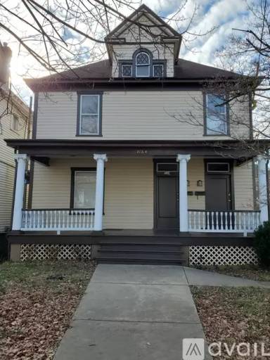 Main picture of 834 Marshall Ave SW