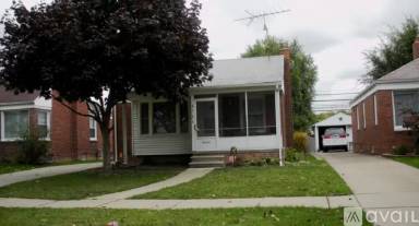 Main picture of 3721 Roosevelt St