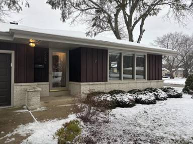 Main picture of 5238 Roberts Dr