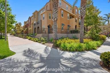 Main picture of 1884 Aquamarine Ct