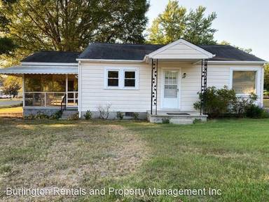 Main picture of 202 W Moore St