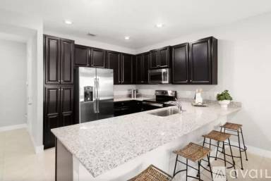 Main picture of 10806 SW 235th Ln