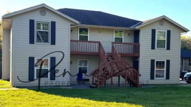 Main picture of 705 NE Ball Dr