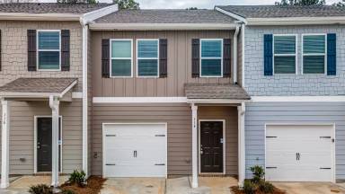 Main picture of 114 Village Green Dr NW