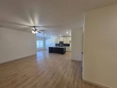 Main picture of 5520 120th St