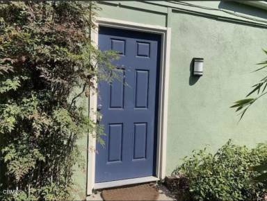 Main picture of 2751 Bayshore Ave