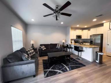 Main picture of 7665 Shadow Lake Dr