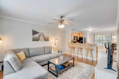 Main picture of 105 Whitehead Rd