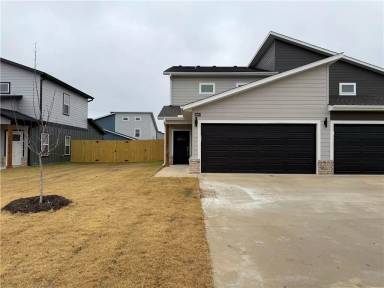 Main picture of 1508 SW Poigai Way