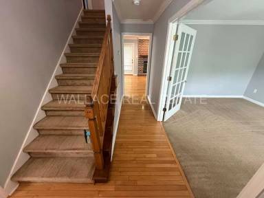 Main picture of 1209 Halifax Rd