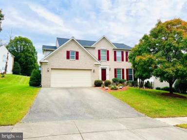 Main picture of 6912 Sourwood Ln